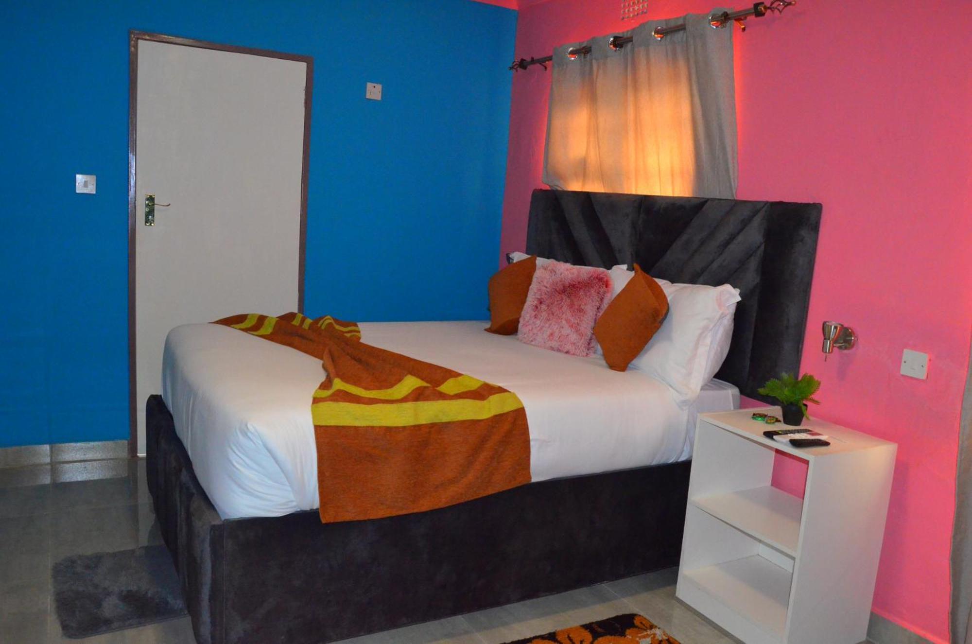 Chobe Kulotu Guest House Kasane Exterior photo